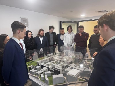 Click to zoom the picture.